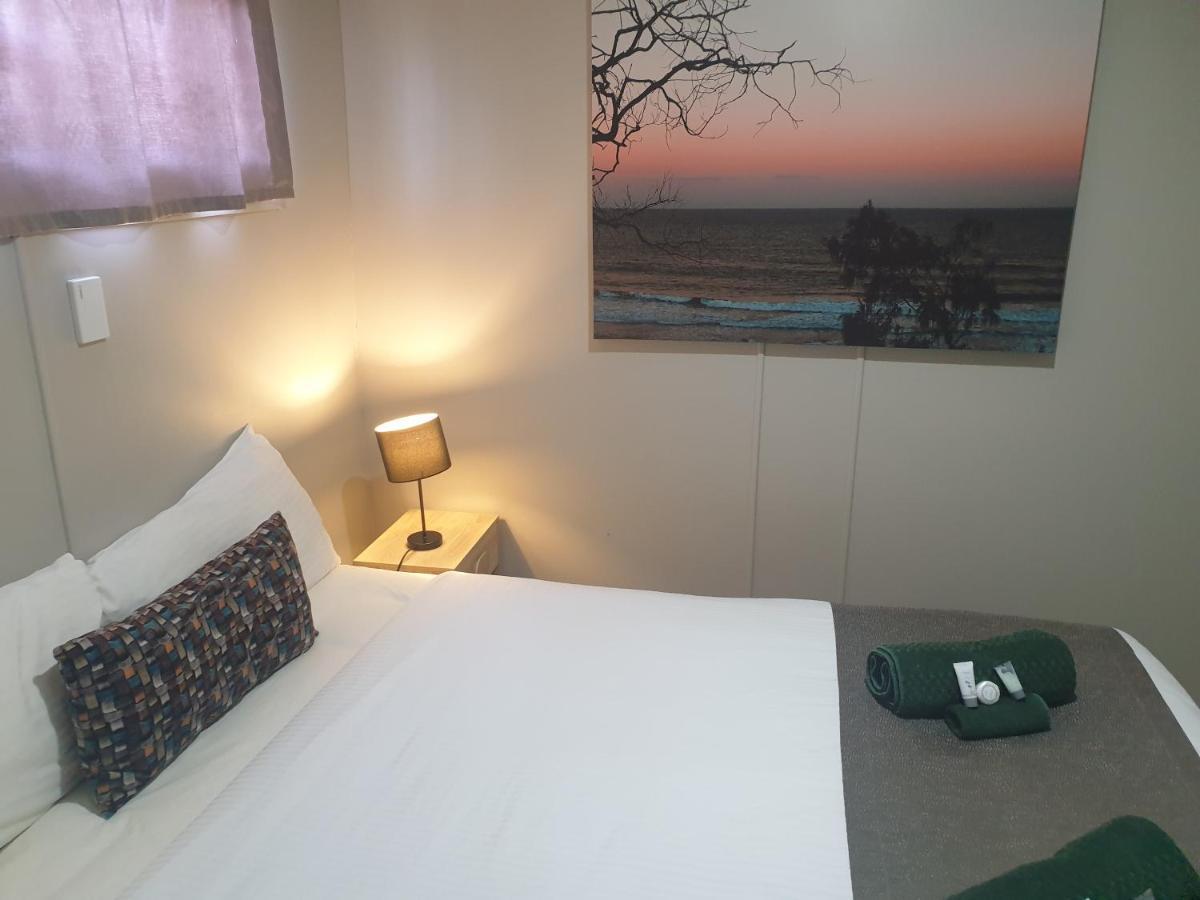 Smerdon Lodge Motel Horsham Extérieur photo